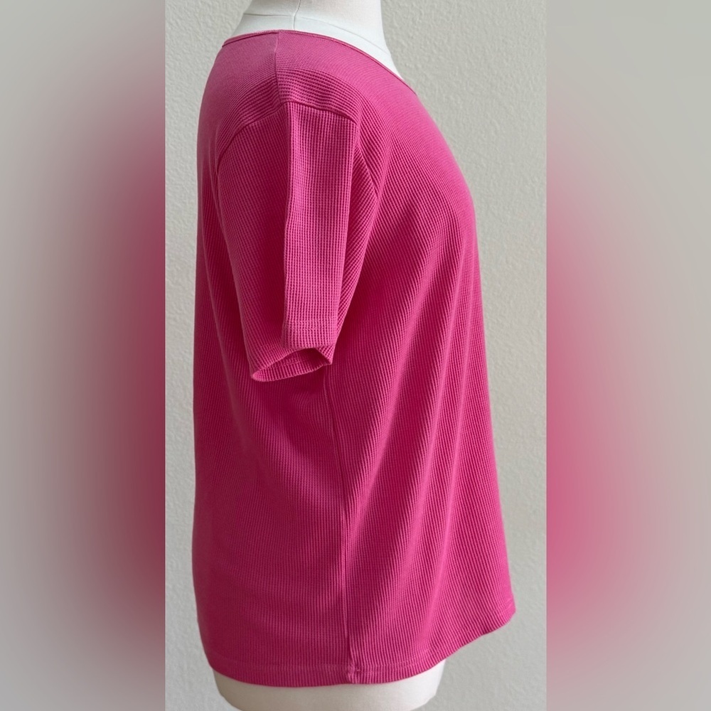 Chic Fuchsia Short Sleeve Women's Tee - Picture 5 of 7